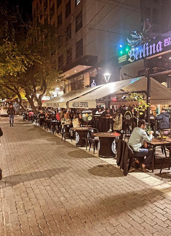 Departamento En Peatonal Mendoza Lejlighed Eksteriør billede